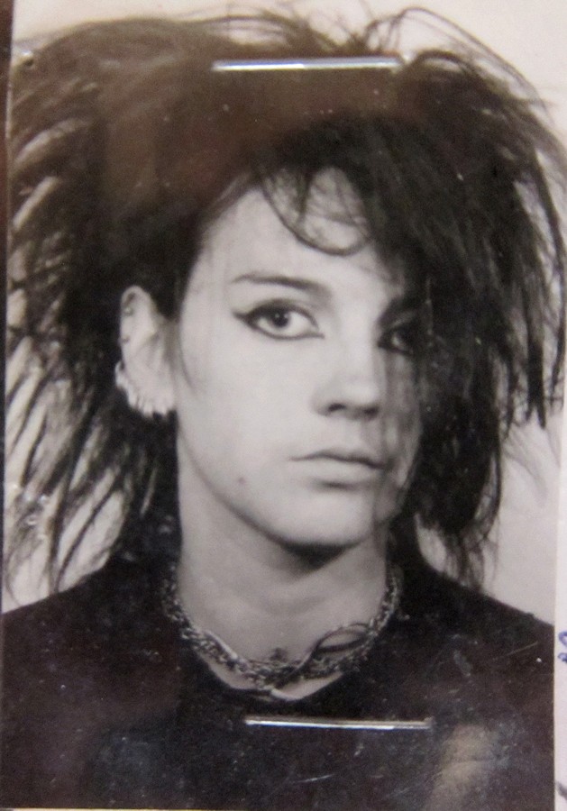 Annabelle pf | Flashback to the 1980's New Wave, Trad Goth & Punk scene